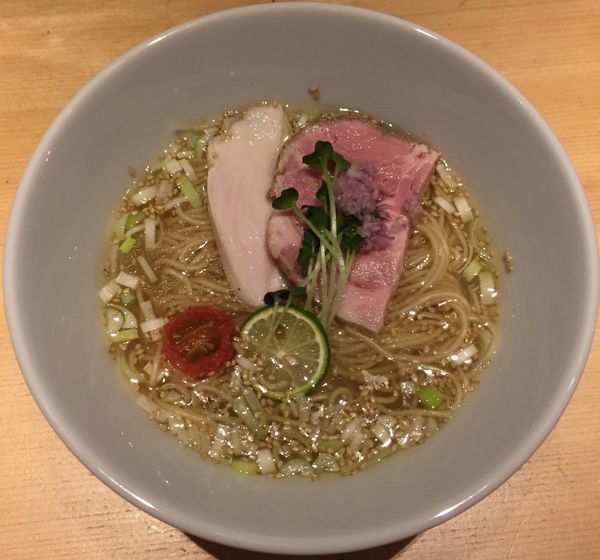 「鶏そば塩800円」@鶏そば 山もとの写真