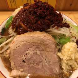 ラーメンレッド880円