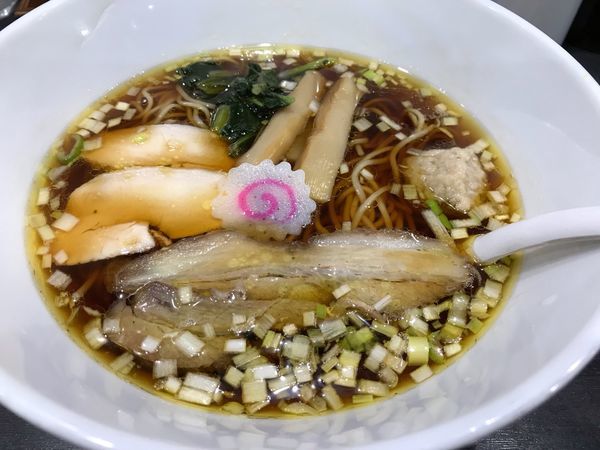 「醤油鶏中華そば 730円」@麺処 若武者 草加分店 東北六縣堂の写真