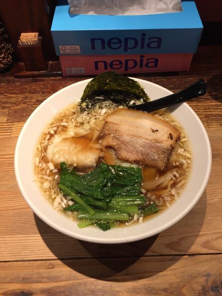 「肉厚ワンタン麺」@五代目らーめん処 まるは商店の写真