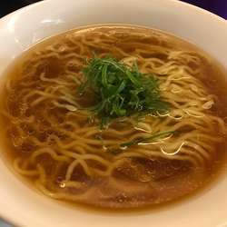 かけラーメン 醤油  太麺  648円