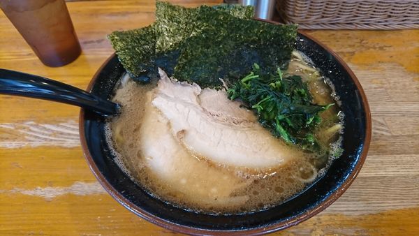 「ラーメン+チャーシュー1枚   麺カタ味コメ」@ラーメン 大山家の写真