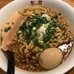 たまり醤油と背脂の濃い口ラーメン(大盛り)