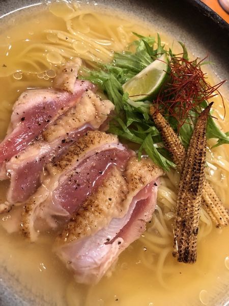 「【限定】阿波尾鶏のたたき冷やし」@醤油と貝と麺そして人と夢の写真