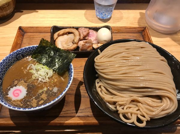 「つけ麺（特）+特選全部トッピング」@中華蕎麦 とみ田の写真