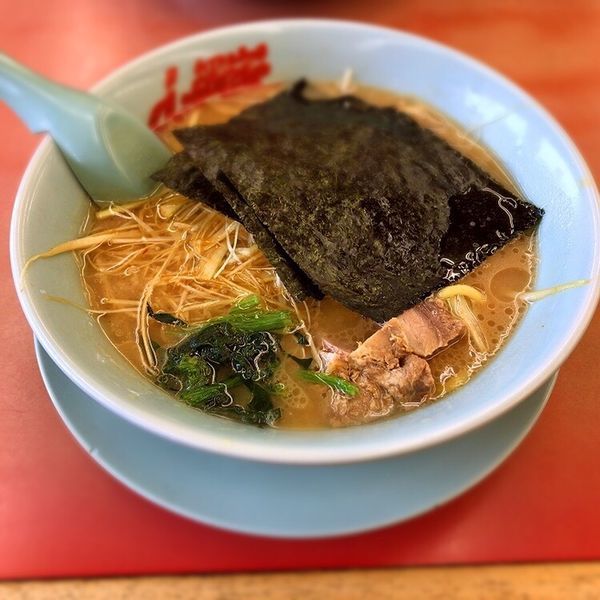 「醤油ネギラーメン」@ラーメン山岡家 熊谷店の写真