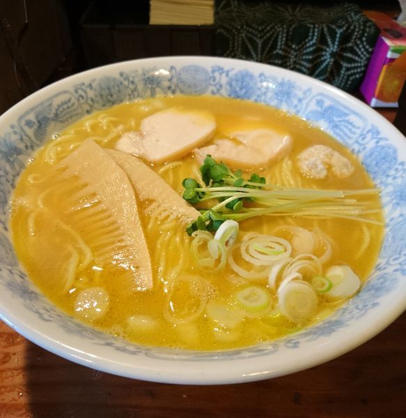 「鶏そば本絞り 正油 大盛」@中華そばつけそば 千思萬考の写真