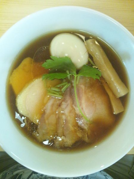 「至宝醤油らぁ麺（特製）」@麺屋力の写真
