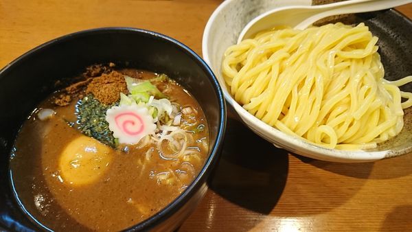 「濃厚つけ麺+味玉(970円)」@つけめん小半の写真