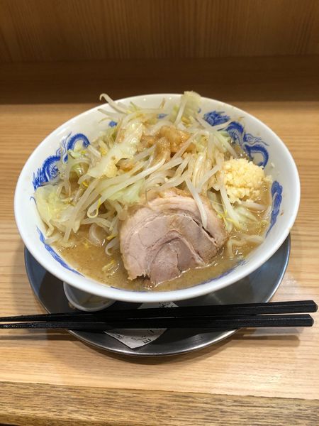 「ラーメン並 野菜ちょいマシにんにくアブラ」@ジャンクガレッジ ふじみ野駅前店の写真