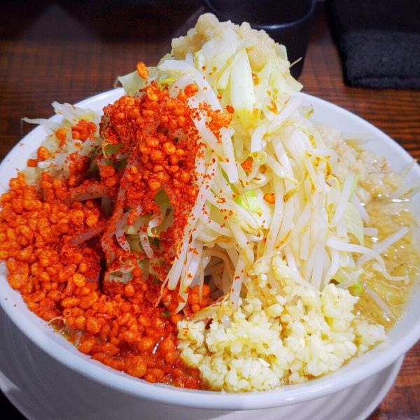 「ラーメン（小・全マシ）７５０円」@ギガムジャキの写真