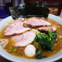 醤油とんこつ 中/たまごトッピング