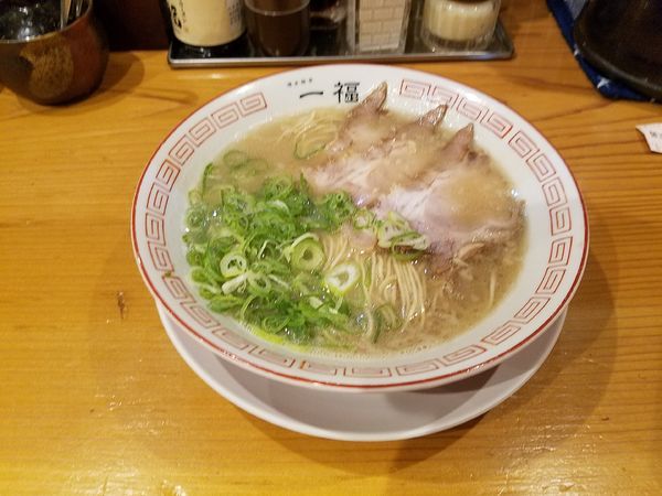「博多豚骨ラーメン」@博多豚骨ラーメン 一福 総本店の写真