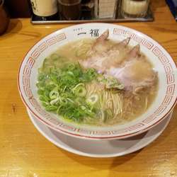 博多豚骨ラーメン