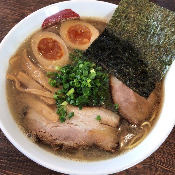 「味玉魚介豚骨醤油 860円」@麺屋 三四郎の写真