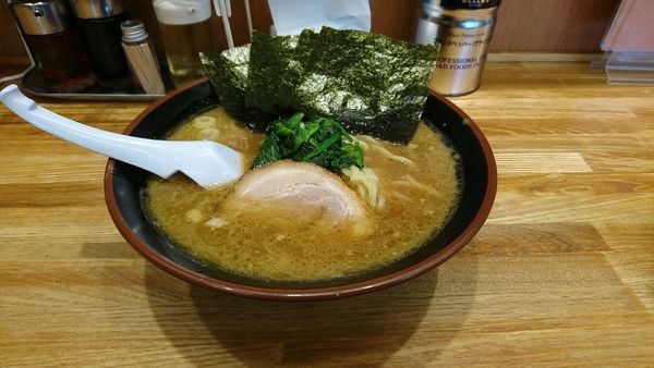 「らーめん中」@せい家 下総中山店の写真