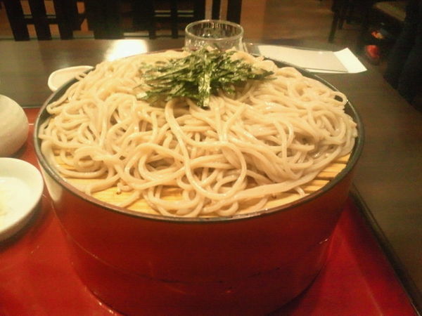 「ざるそば 400円、大盛 200円」@そば処 丸松の写真