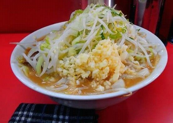 「小ラーメン 700円(にんにく有,野菜普通,脂多め,カラメ普通)」@ラーメン二郎 松戸駅前店の写真