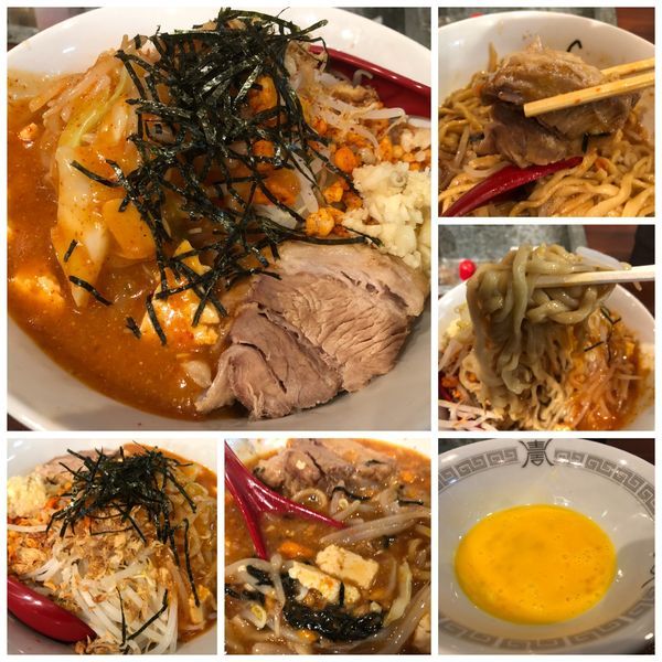 「まぜそばフュージョン 900円ヤサイニンニク 生卵 50円」@火の豚 立川ラーメンスクエア店の写真