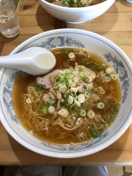 「支那そば（大盛り）」@しおでの写真