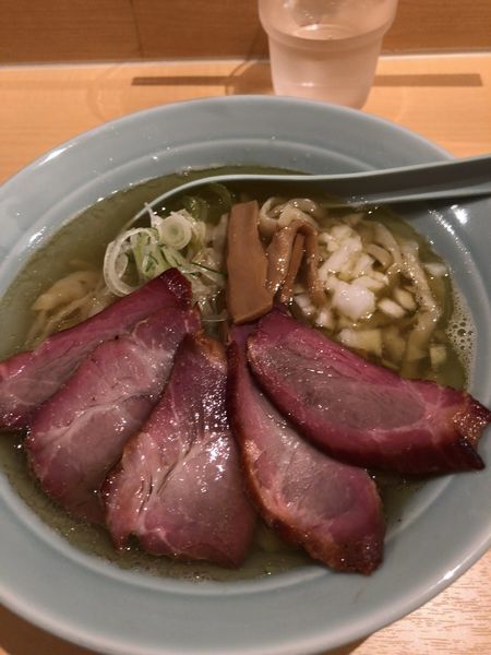 「中華そば 塩 ¥750 ＋チャーシューちょい増し ¥150」@中華そば 麦萬の写真