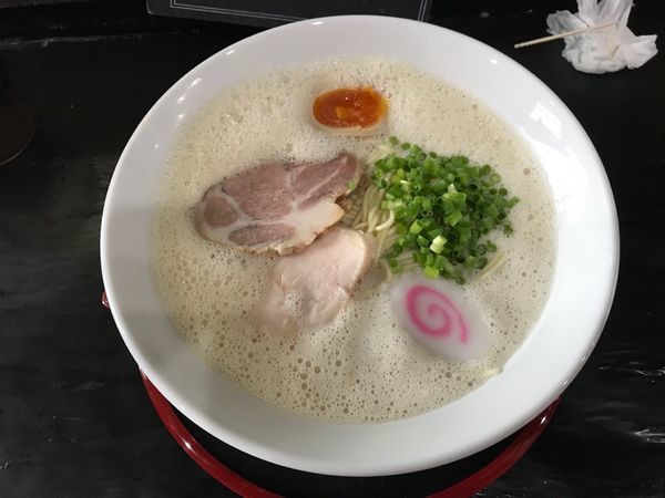 「アワトロラーメン」@アワトロ龍宮の写真