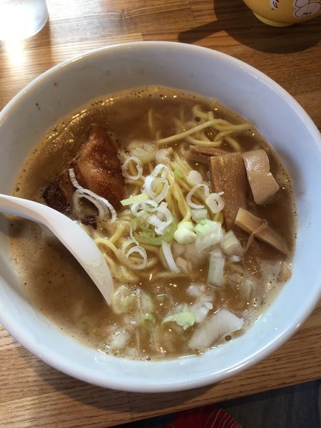 「濃厚らーめん@800円」@麺屋 繁の写真