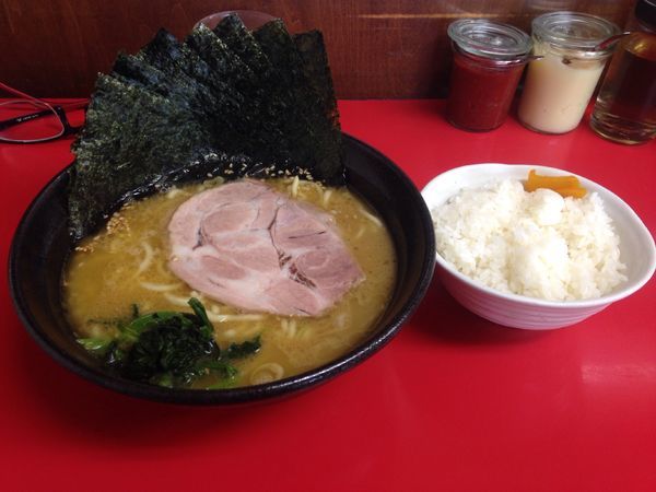 「ラーメン 海苔トッピング」@横浜家系  一二三家の写真