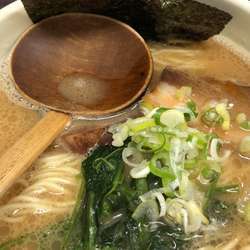 豚そば680円＋替え玉50円