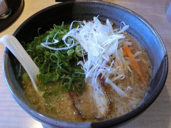 「唐神味噌らぁめん+九条ネギ」@麺や鐙壱番の写真