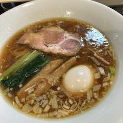 醤油らーめん味玉入り ¥900