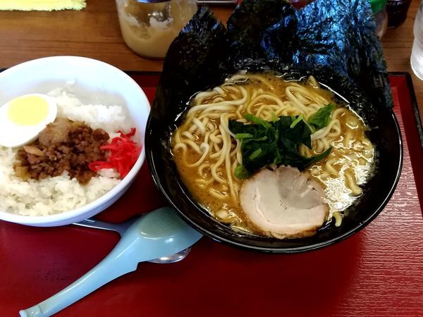 「ハーフマシライスセット(並盛・160g)990円」@ライスとらーめん立川家 いせさき店の写真