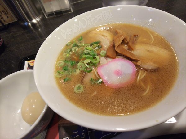 「期間限定 和歌山中華そば井出商店780円」@らあめん花月 嵐 千ヶ瀬店の写真