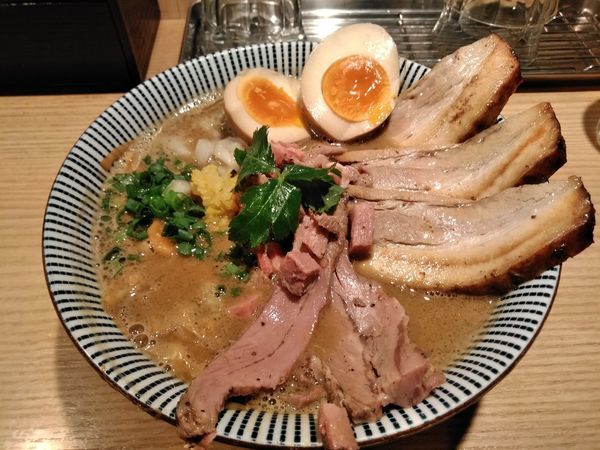 「ラム煮干中華そば」@自家製麺 MENSHO TOKYOの写真