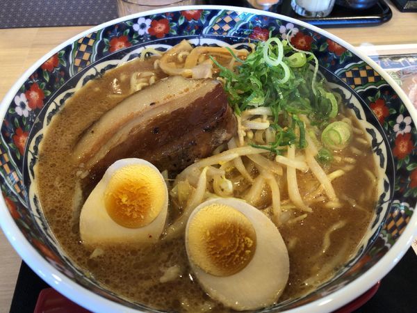 「旨とろ角煮らーめん(開店記念価格 540円)」@味噌屋蔵之介 東松山店の写真