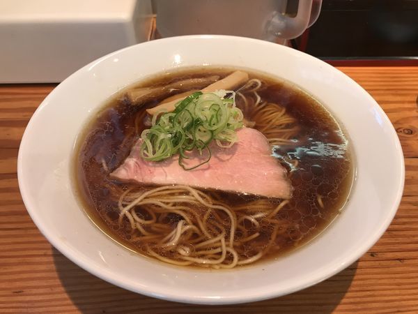 「お醤油らーめん」@らーめん芝浜の写真