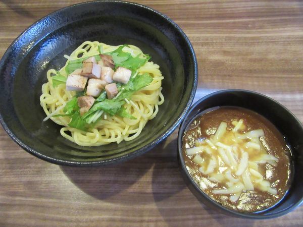 「ツバサンカレーつけ麺（６８０円）＋ミニチャー丼」@麺屋 とどろきの写真