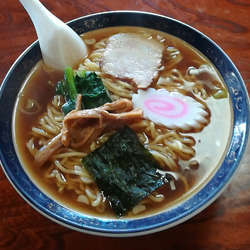 ラーメン(500円)