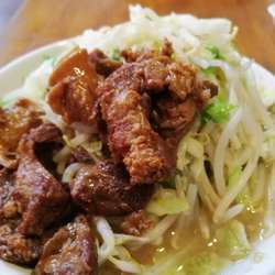 牛すじ野菜ラーメン