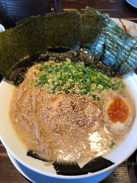 「豚骨ラーメン のり」@どでかっちゃん 木更津店の写真