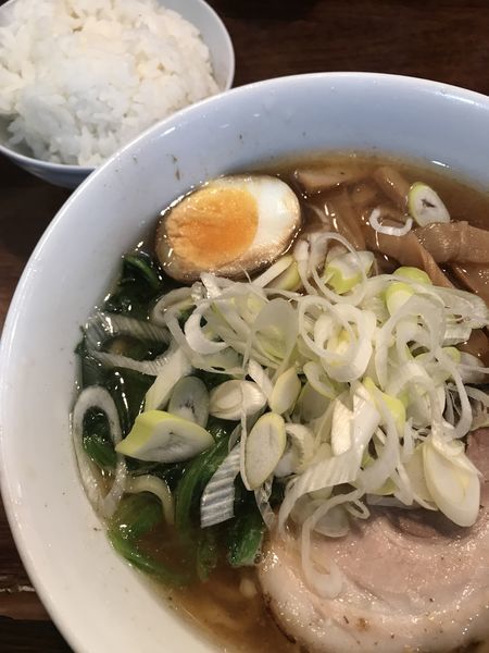 「東京ラーメン、サービスライス」@大手町ラーメンの写真