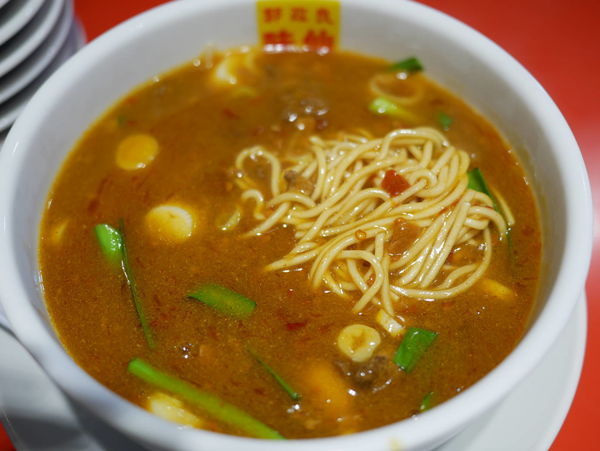 「限定 台湾ラーメン カレー 麺硬め」@郭 政良 味仙 東京神田店の写真