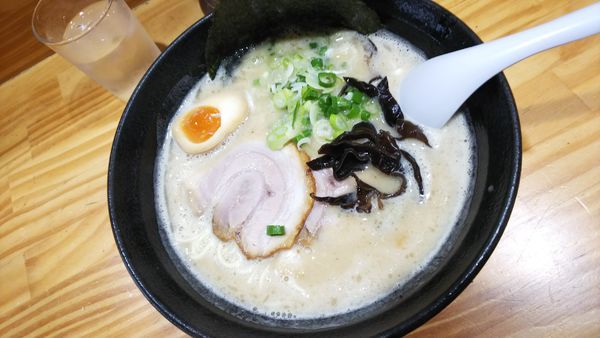 「白トン 700円」@とんこつらーめん いちの屋の写真