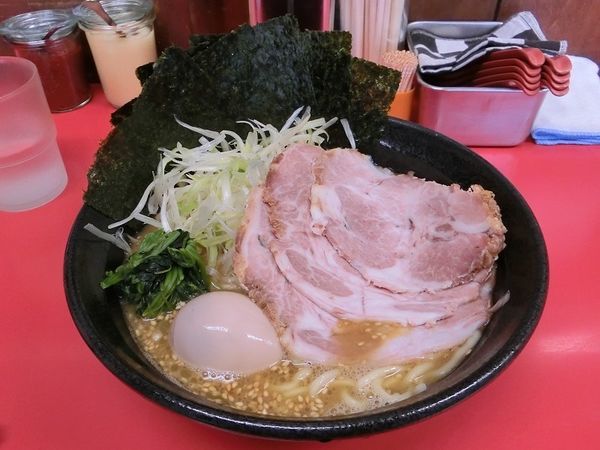 「得とくラーメン」@横浜家系  一二三家の写真