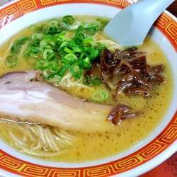 博多ら～めん・固め＋替玉