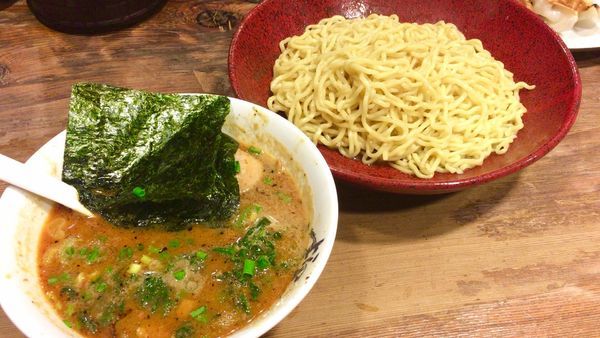 「辛味つけ麺 大盛り」@横濱家 鶴川店の写真