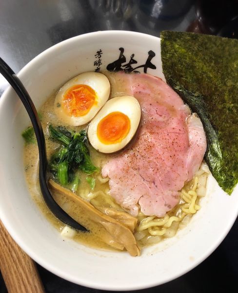 「味玉ラーメン(クーポン たまねぎ鬼増し)」@芳醇煮干 麺屋 樹の写真