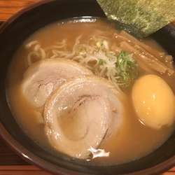 とりこつラーメン(醤油)