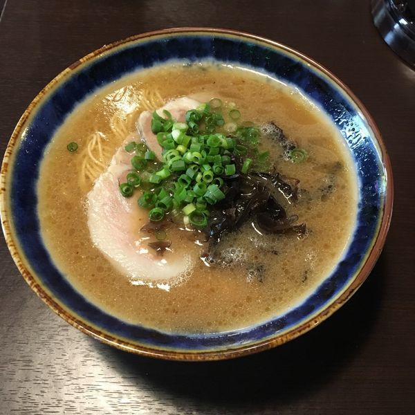 マー油豚骨ラーメン