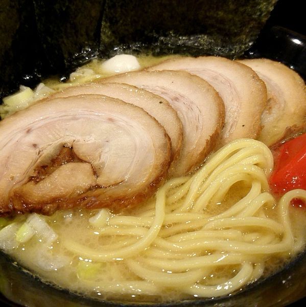 「塩チャーシューメン(硬め濃いめ多め)1000円」@武松家 駅前大通り店の写真